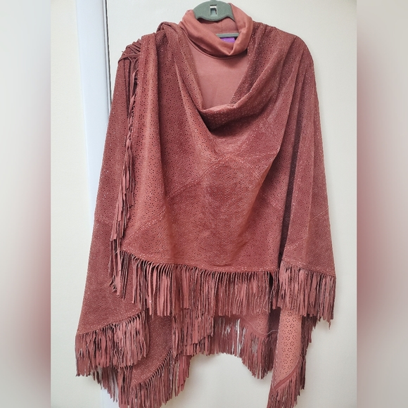 Suzanne Somers Soft Suede Shawl & Matching turtleneck shirt - Picture 5 of 7